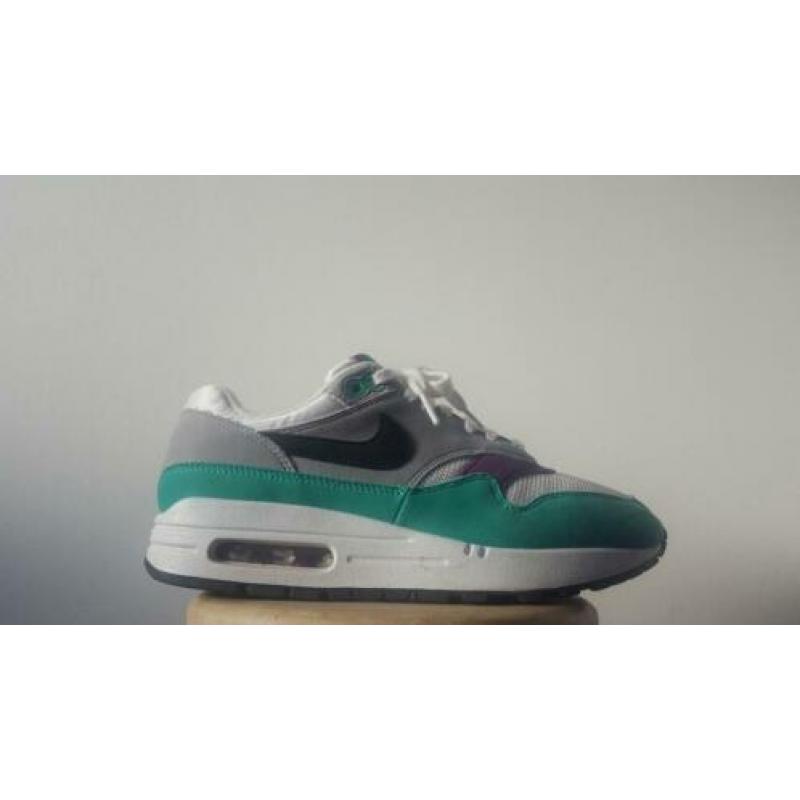 Nike Air Max 1 White Black Wolf Grey Clear Emerald 38.5