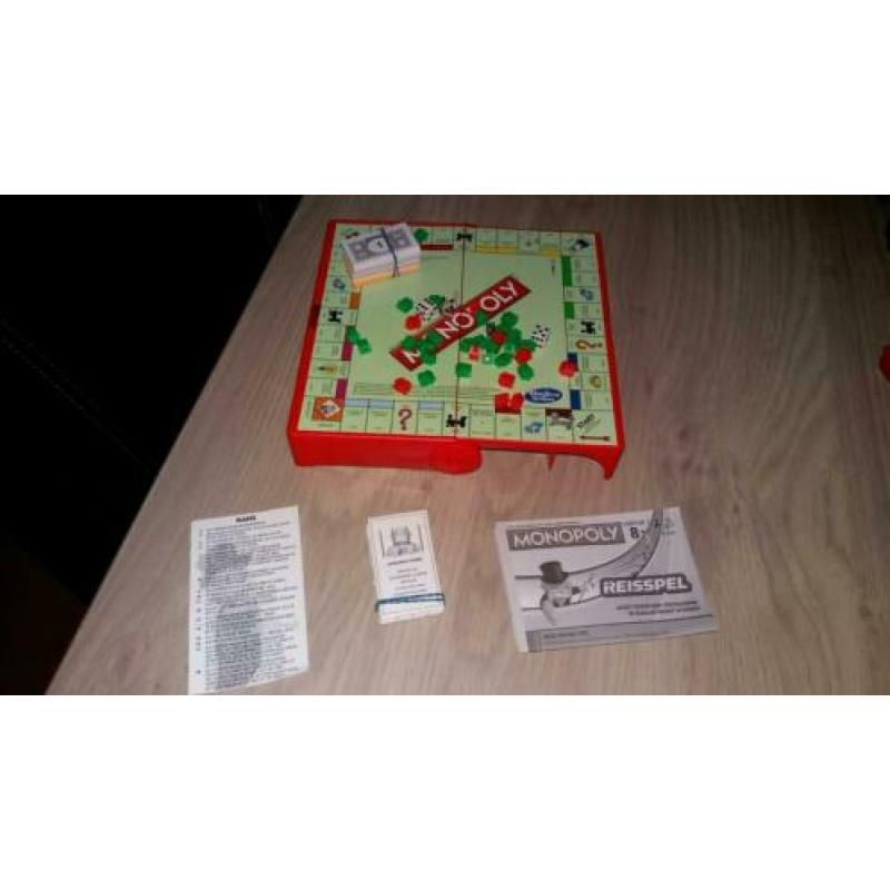 Monopoly en Stratego reisspel