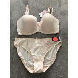 Prima Donna 75 G slip 44 nieuw