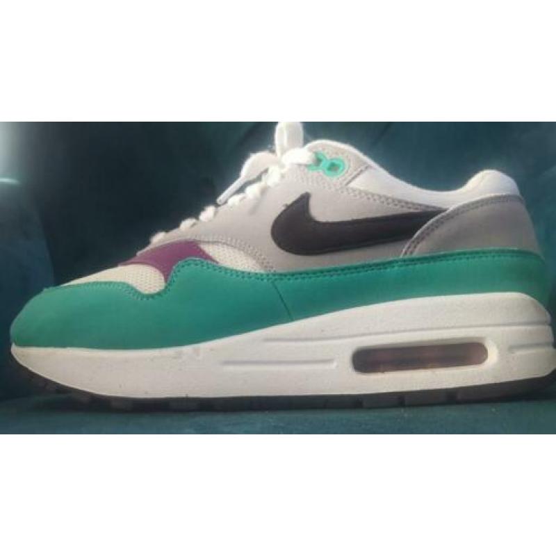 Nike Air Max 1 White Black Wolf Grey Clear Emerald 38.5