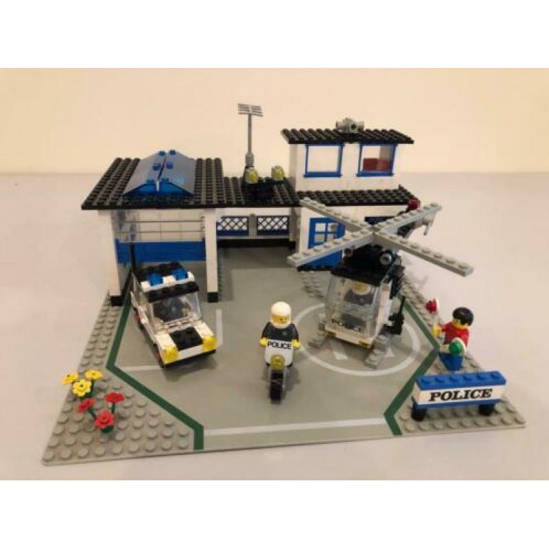 Vintage lego set #6384 - Police Station uit 1983