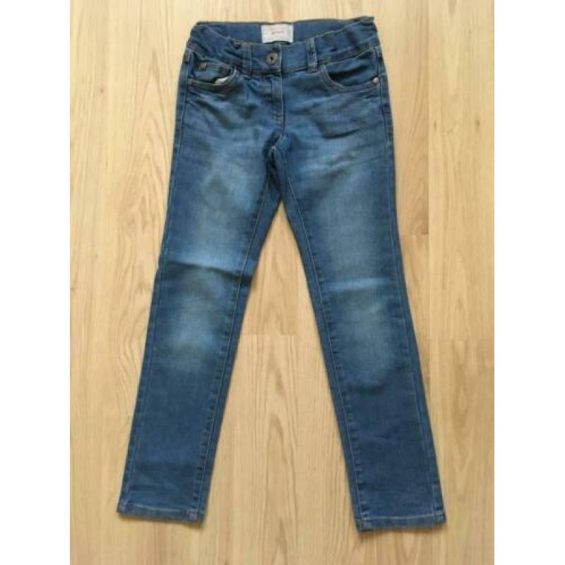 Jeans maat 128