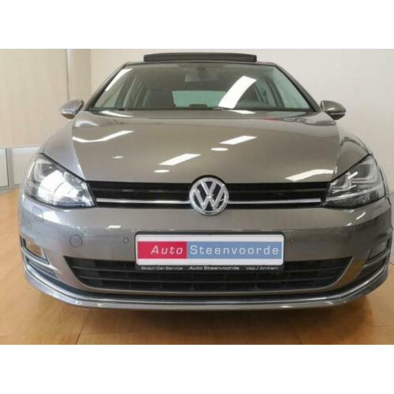 Volkswagen Golf 1.4 TSI BIJNA NIEUWSTAAT, PANODAK, XENON,