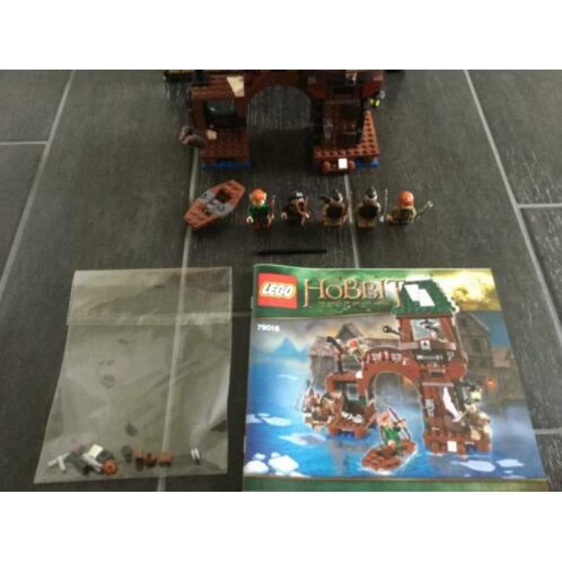 Lego 79016 The Hobbit Attack on Lake-town (Nieuwstaat)