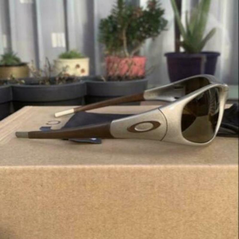 OAKLEY STRAIGHT JACKET vintage 1999