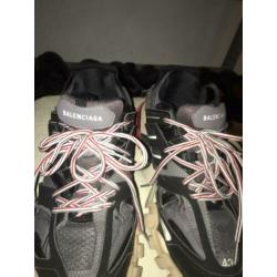 Balenciaga track size 43