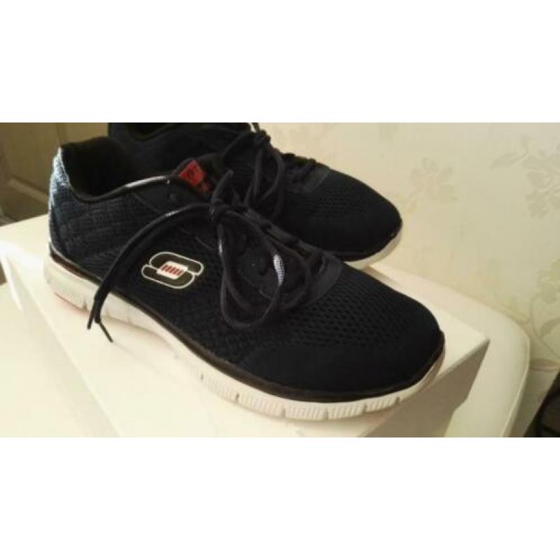 Skechers Sportschoenen/Sneakers - Maat 44 - zgan in doos!