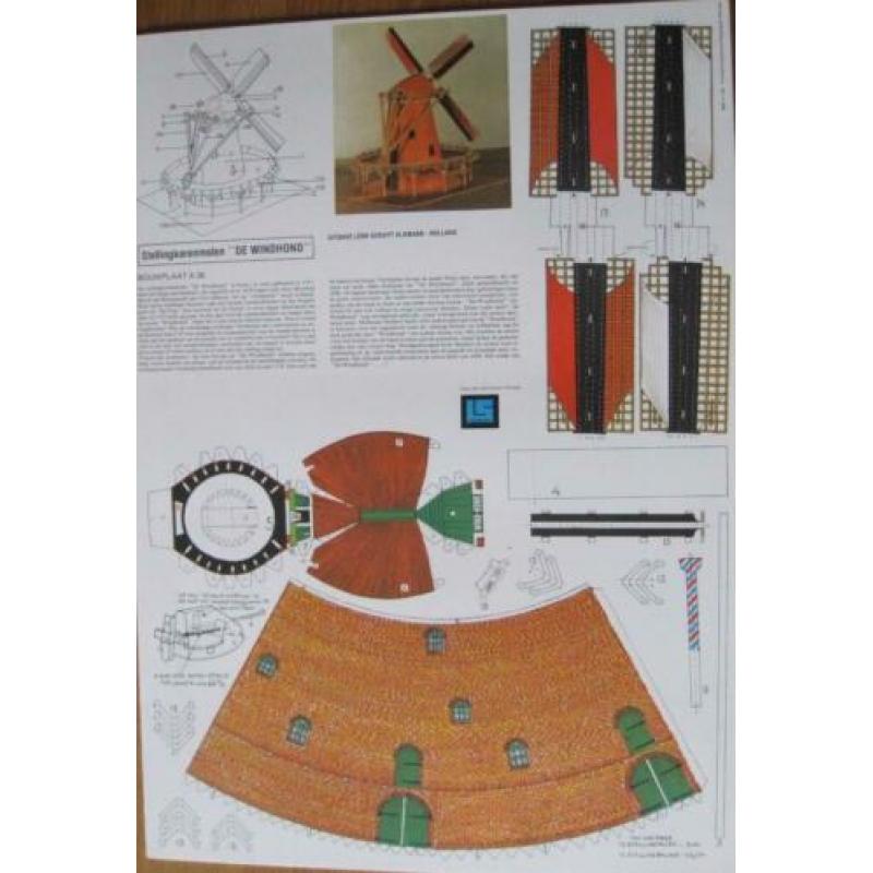 modelbouwdoos van een Hollandse Korenmolen met zonnecel