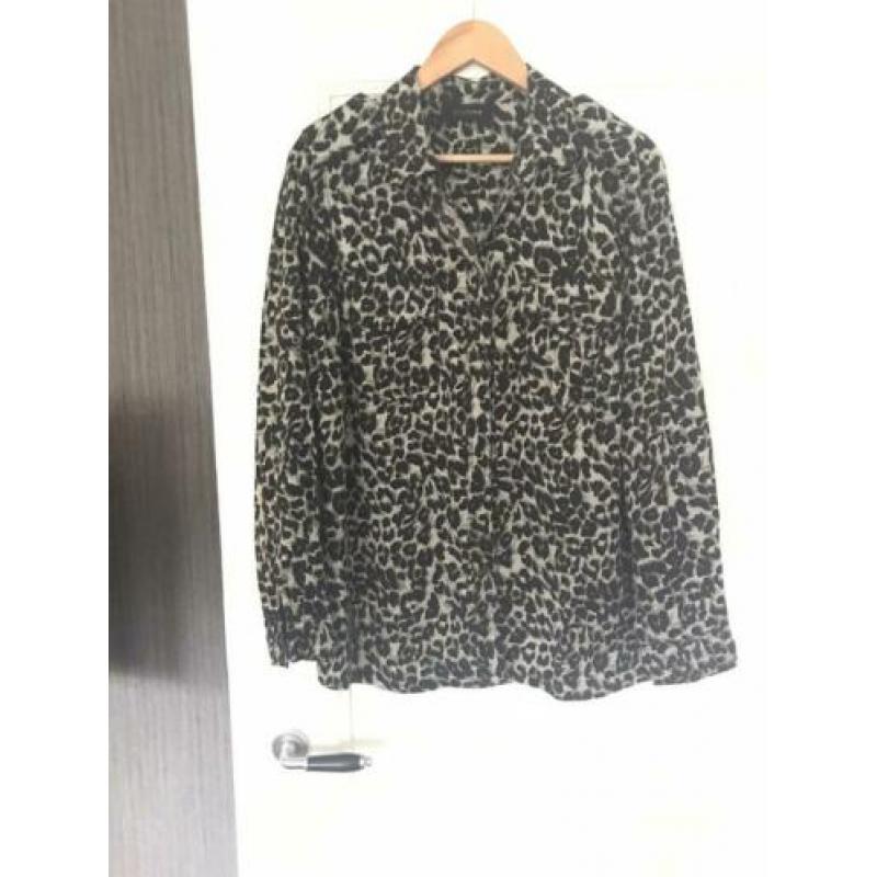 Mooie blouse in groen/grijs/zwart/panterprint