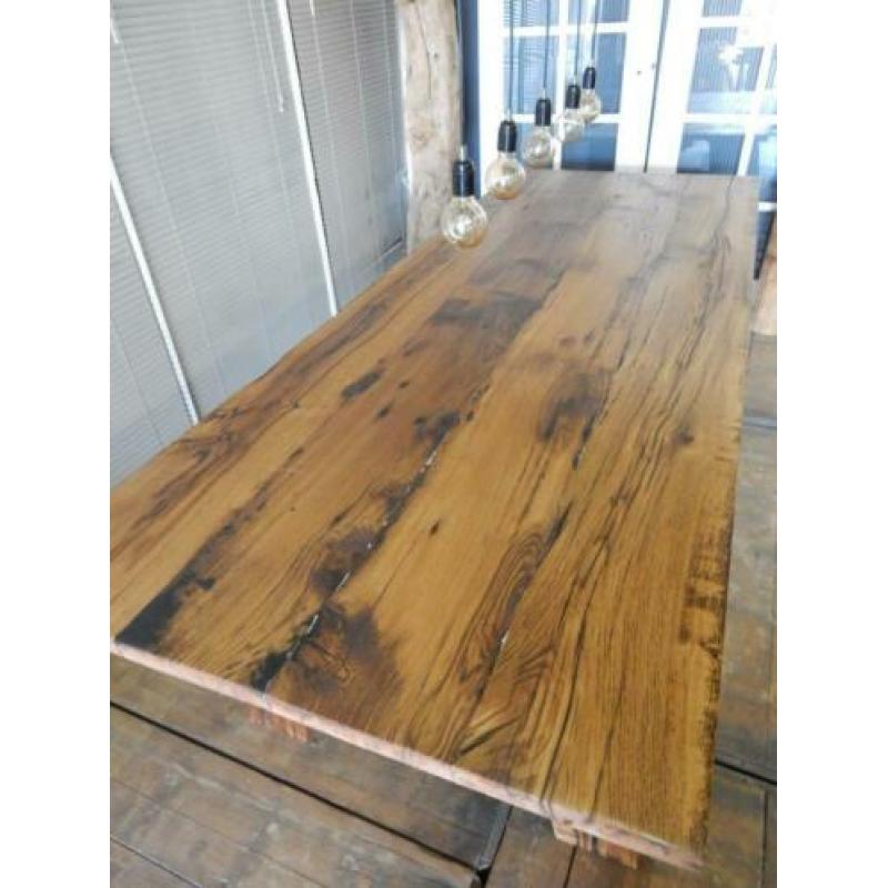 Eiken wagonplanken eettafel