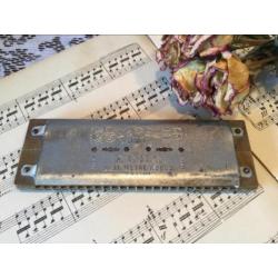 Antieke Hohner mondharmonica