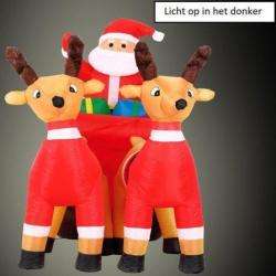 Grote opblaasbare kerstman met arreslee, voor binnen en b...