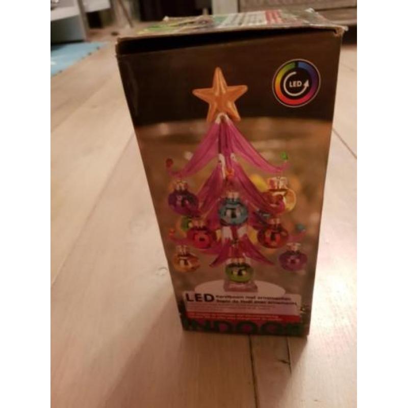 Kerstversiering roze kerstboompje led NIEUW